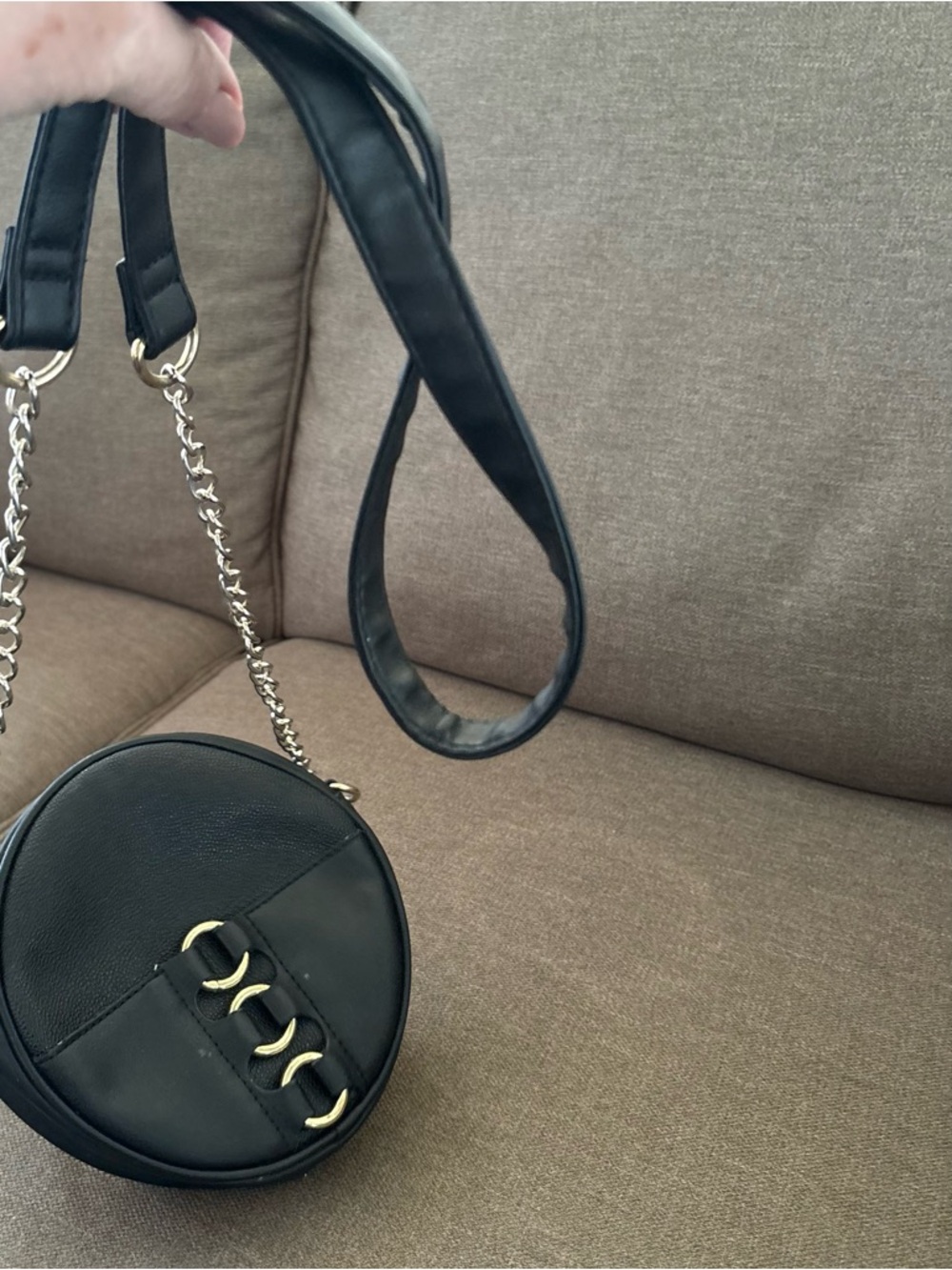 Olivia Miller Black Round Crossbody Bag with Chain Strap. INV25/515 7” round